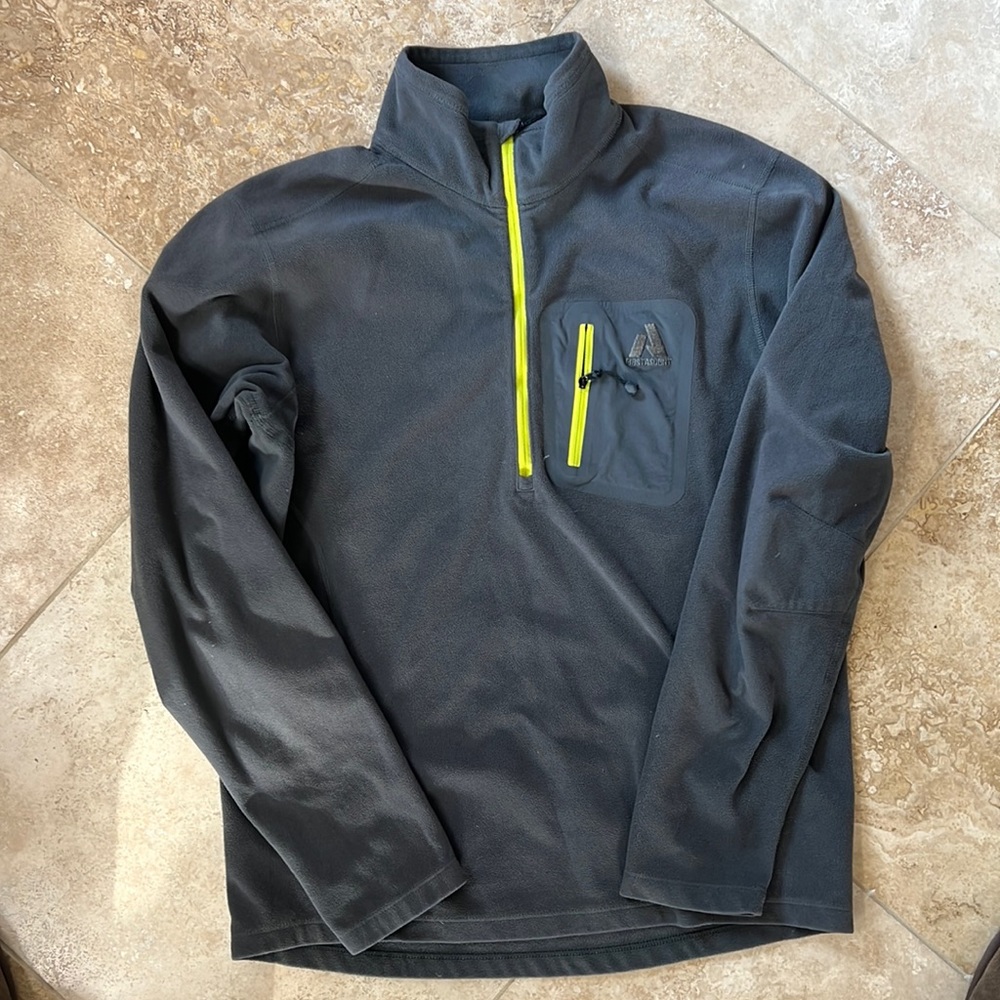Eddie Bauer First Ascent Men’s fleece size small